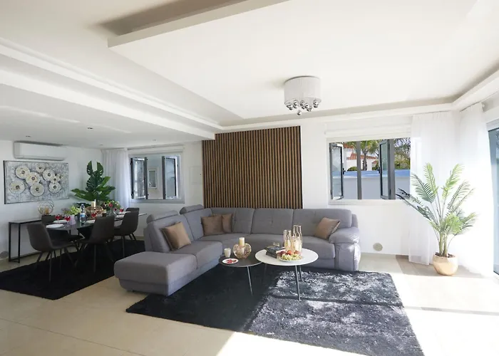 Moderne- Geraeumige Ferienvilla By Interhome * Agia Napa