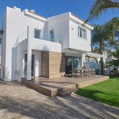 Moderne- Geraeumige Ferienvilla By Interhome * Ayia Napa