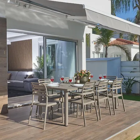 Prázdninový dům Moderne- Geraeumige Ferienvilla By Interhome Ayia Napa