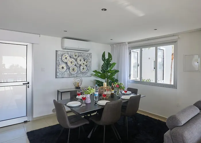 Feriehus Moderne- Geraeumige Ferienvilla By Interhome