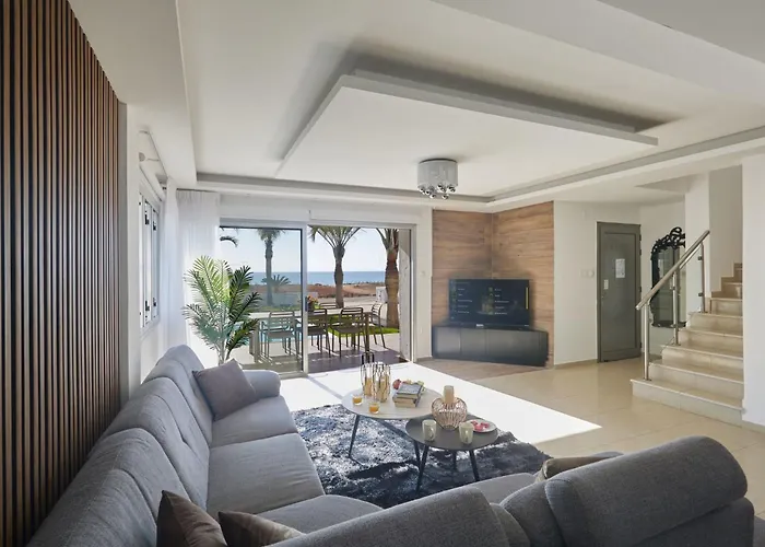 Moderne- Geraeumige Ferienvilla By Interhome Casa vacanze